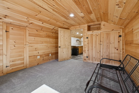 Custom-Built Homestead on Unrestricted Acreage in Fentress County - image 20