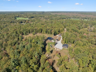 Custom-Built Homestead on Unrestricted Acreage in Fentress County - image 39