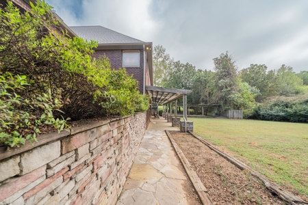 Luxury 4BR Ripley Home with Custom Kitchen & Game Room - image 12
