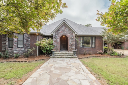 Luxury 4BR Ripley Home with Custom Kitchen & Game Room - image 16