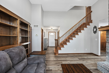 Spacious 6-Bedroom Dream Home on 1.69 Acres in Town! - image 22