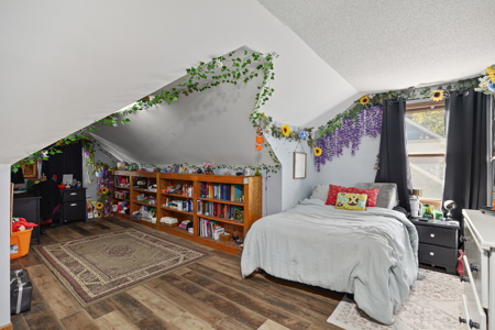 Spacious 6-Bedroom Dream Home on 1.69 Acres in Town! - image 38