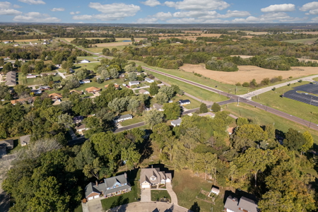 Spacious 6-Bedroom Dream Home on 1.69 Acres in Town! - image 9