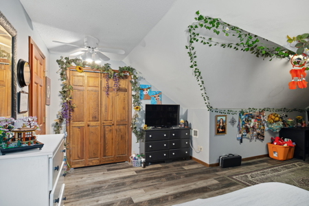 Spacious 6-Bedroom Dream Home on 1.69 Acres in Town! - image 40