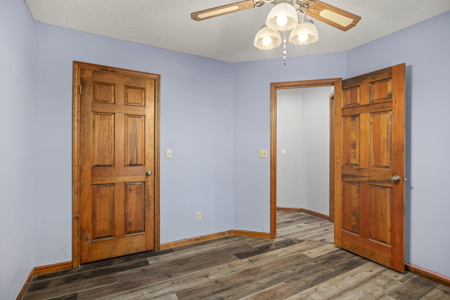 Spacious 6-Bedroom Dream Home on 1.69 Acres in Town! - image 45