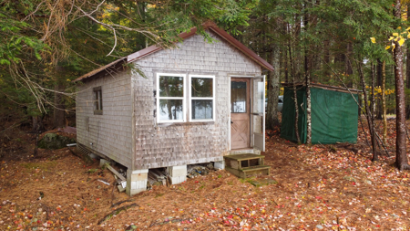 Rustic Style Maine Lakefront Camp - image 2