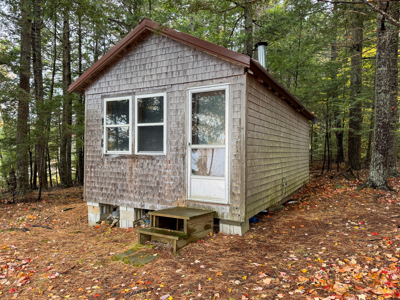 Rustic Style Maine Lakefront Camp - image 1