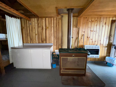 Rustic Style Maine Lakefront Camp - image 20