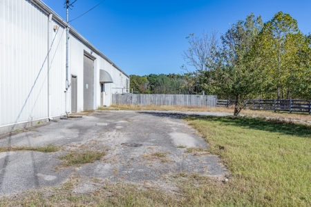 Country Home for Sale in Maury County, Tennessee - image 32