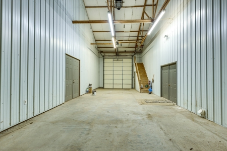 Country Home for Sale in Maury County, Tennessee - image 26