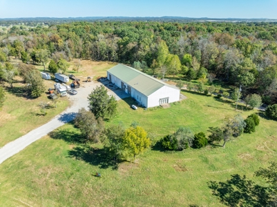 Country Home for Sale in Maury County, Tennessee - image 1