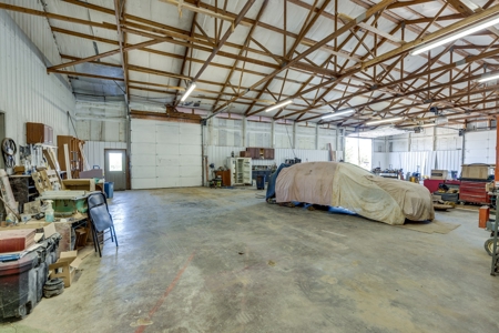 Country Home for Sale in Maury County, Tennessee - image 29