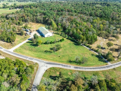 Country Home for Sale in Maury County, Tennessee - image 2