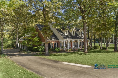 Luxury Home with Guest House on 1.6 Acres For Sale in Searcy, AR - image 3