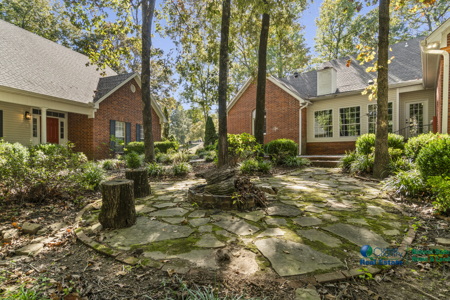 Luxury Home with Guest House on 1.6 Acres For Sale in Searcy, AR - image 32