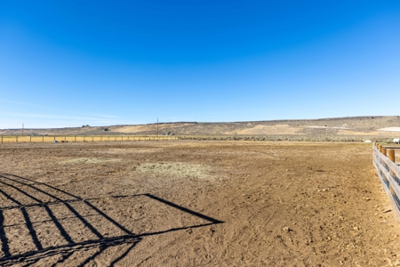 Eastern Oregon Lost Prairie Farm - image 27