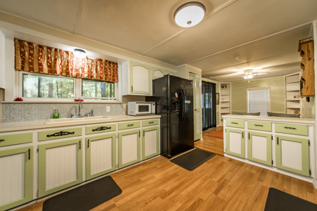 Ozarks 3 Bed/2 Bath Lake Life Retreat On A Small Acreage - image 28