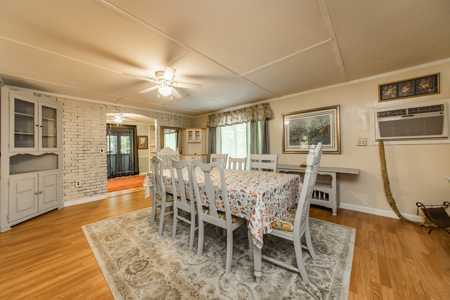 Ozarks 3 Bed/2 Bath Lake Life Retreat On A Small Acreage - image 25