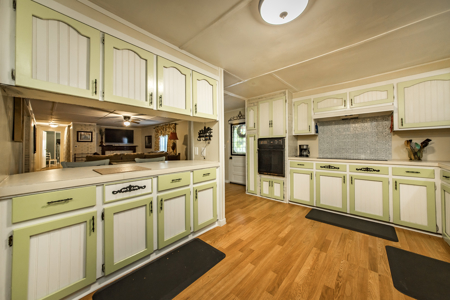 Ozarks 3 Bed/2 Bath Lake Life Retreat On A Small Acreage - image 29