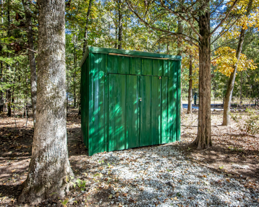 Ozarks 3 Bed/2 Bath Lake Life Retreat On A Small Acreage - image 4