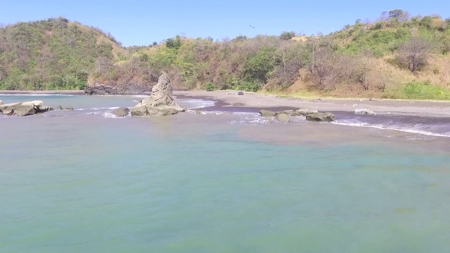 2,000m2 OCEANFRONT LAND IN CAMBUTAL - image 3