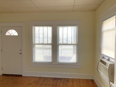 Prime Multi-Family Investment Opportunity Apartment Complex - image 3