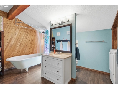 River and Mountain View Home in Stevenson, Washington - image 24