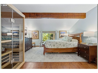 River and Mountain View Home in Stevenson, Washington - image 13