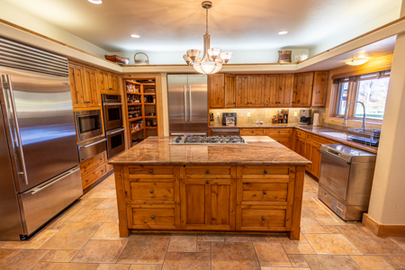 Colorado Luxury Mountain Home for Sale w/ River Frontage, Acreage - image 25