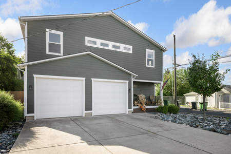 Just Wow! 4 Bed, 3 Bath Newer Home in Moscow, Idaho - image 2