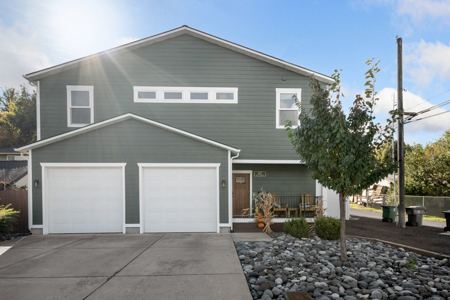 Just Wow! 4 Bed, 3 Bath Newer Home in Moscow, Idaho - image 1
