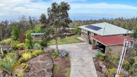 2BR/2BA Hawaii home with dog kennel business, mature landscaping - image 26