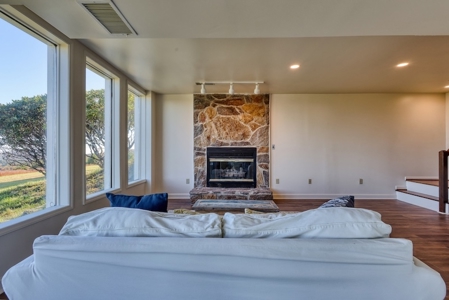 Stunning Home With View For Sale in Floyd VA - image 31