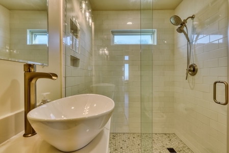 Stunning Home With View For Sale in Floyd VA - image 18