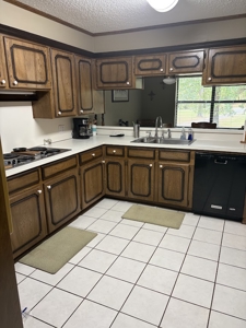 Beautiful Home with 6.6 Acres Near Millwood Lake! - image 31