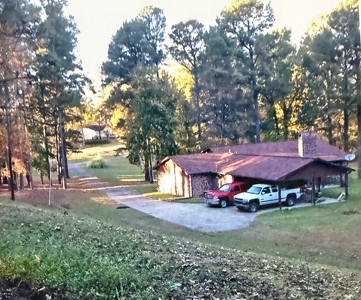 Beautiful Home with 6.6 Acres Near Millwood Lake! - image 10