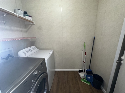 Enjoy quiet country life in this manufactured home on over a acre - image 7