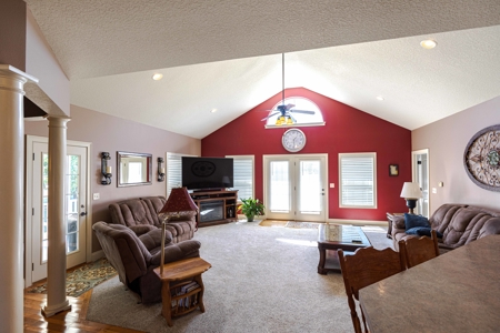 Beautiful Home for Sale in Lamar, MO, Barton County MO - image 4