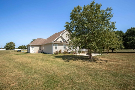 Beautiful Home for Sale in Lamar, MO, Barton County MO - image 34