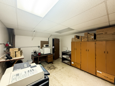 Historic Downtown Lewistown Commercial Building - image 15