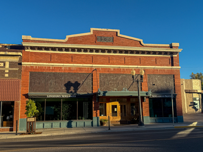 Historic Downtown Lewistown Commercial Building - image 2