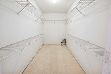 Home with a backyard golf course view - image 7