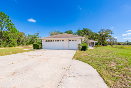 Home with a backyard golf course view - image 44