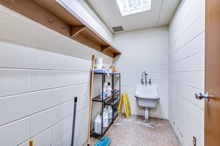 Discover a versatile commercial property with endless potential! - image 19