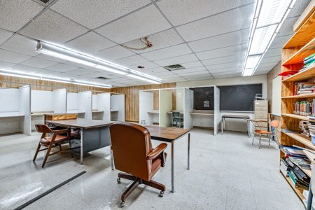 Discover a versatile commercial property with endless potential! - image 23