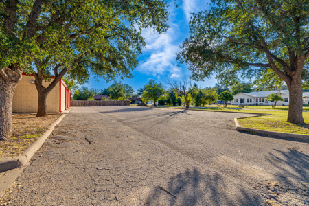 Discover a versatile commercial property with endless potential! - image 38