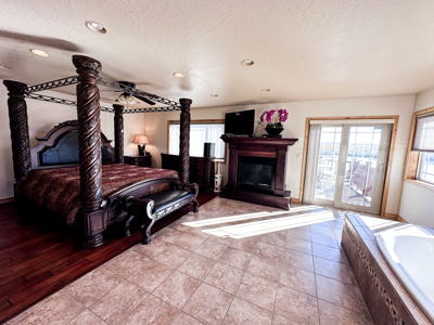 Luxury Riverfront Home on Missouri River | Fort Peck, Montana - image 22
