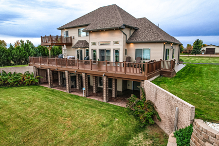 Luxury Riverfront Home on Missouri River | Fort Peck, Montana - image 3