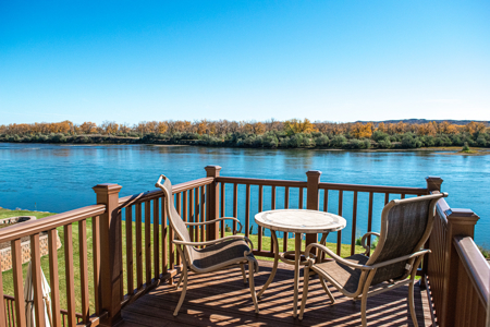 Luxury Riverfront Home on Missouri River | Fort Peck, Montana - image 11