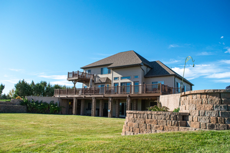 Luxury Riverfront Home on Missouri River | Fort Peck, Montana - image 12